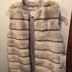 NWT - A New Day faux fur vest